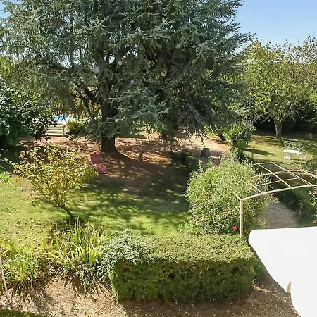 Semesterbostad Logis De Cheneviere Juignac