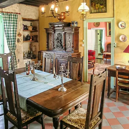 Logis De Cheneviere Casa de Férias