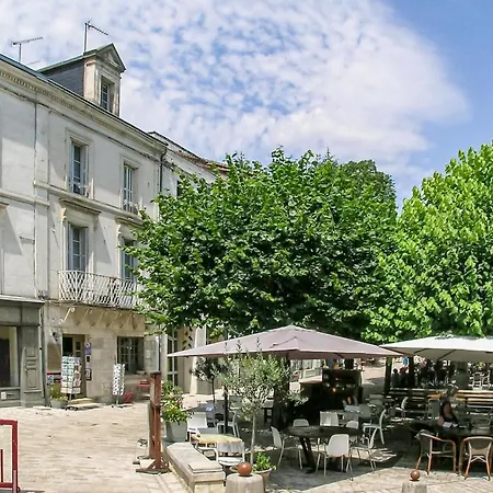 Semesterbostad Logis De Cheneviere Juignac