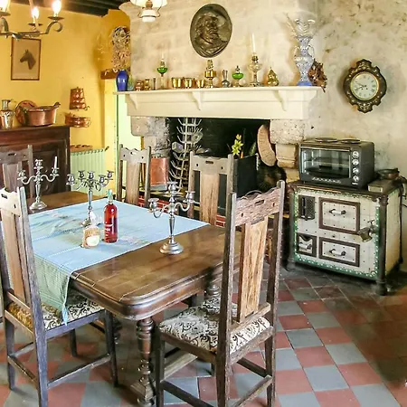 Logis De Cheneviere Semesterbostad *