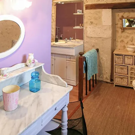 Semesterbostad Logis De Cheneviere Juignac