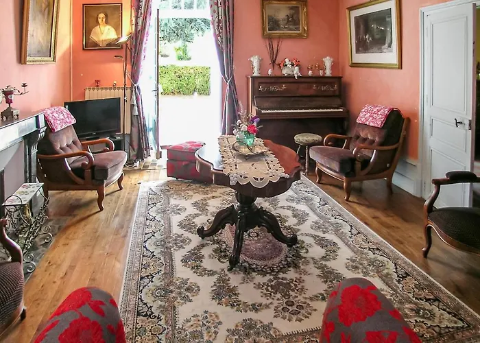 Сasa de vacaciones Logis De Cheneviere *