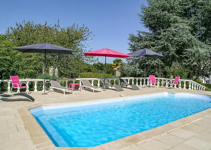 Logis De Cheneviere * Juignac